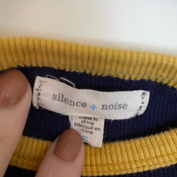 silence + noise (UO) Navy & Yellow T-Shirt - Picture 6 of 6
